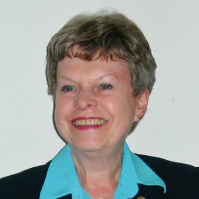 Christine MacNulty